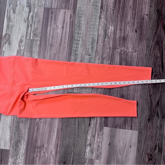 All In Motion NWOT Brushed Sculpt High Rise Workout Leggings Small Neon Orange - Picture 11 of 11